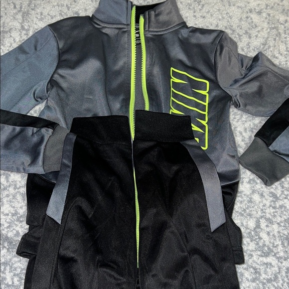 Nike Black and Gray Tracksuit with Neon Highlights - Picture 6 of 7